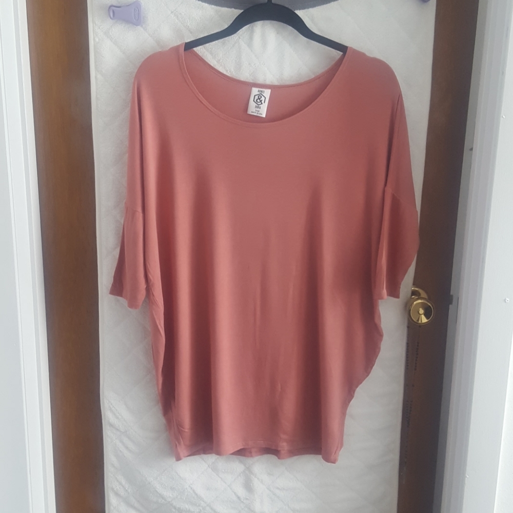 Agnes and Dora Tunic